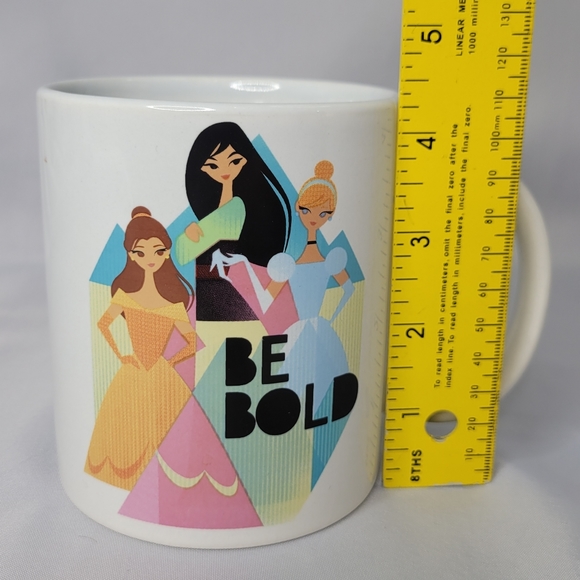 Disney Princesses Mug "Be Bold", New, Slight Factory Defect Pictured - Picture 8 of 11